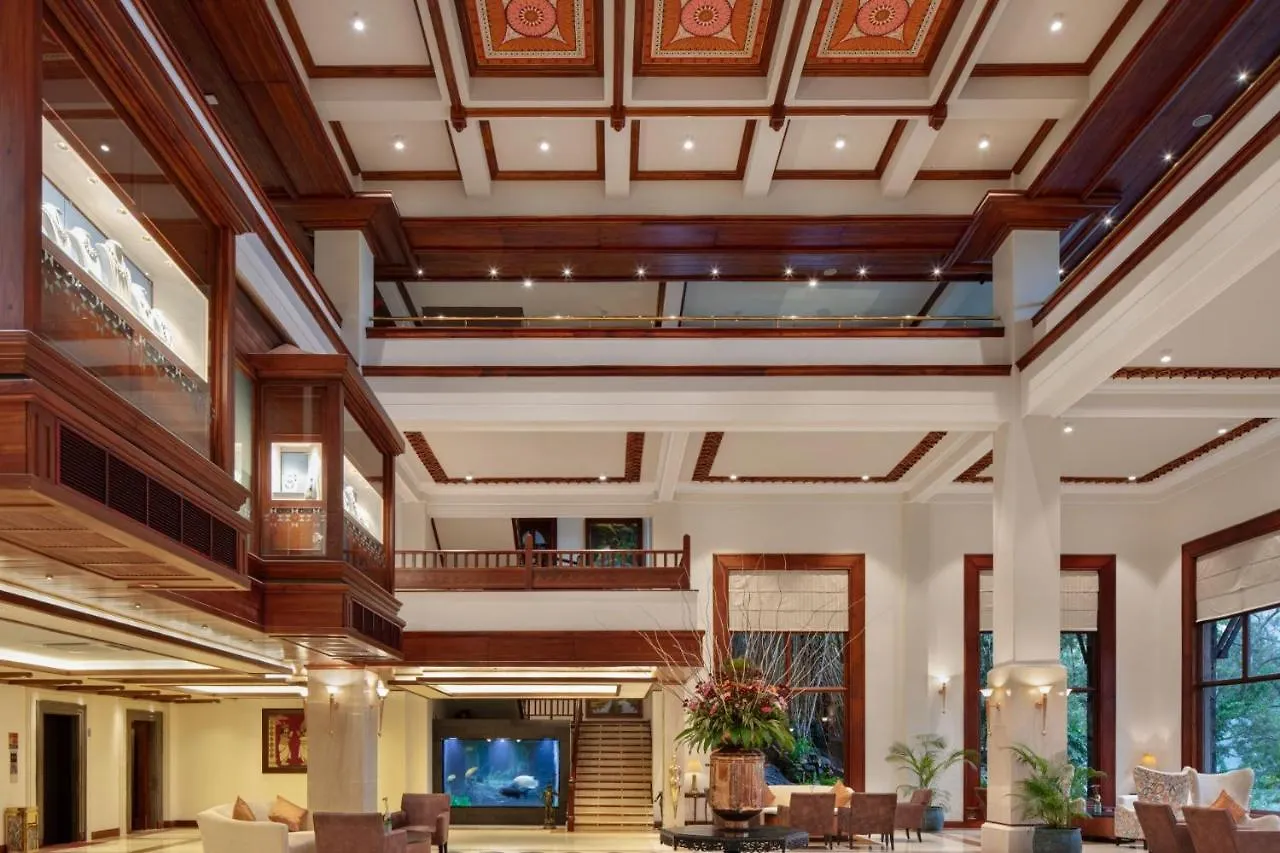 Earl'S Regency Hotel Kandy